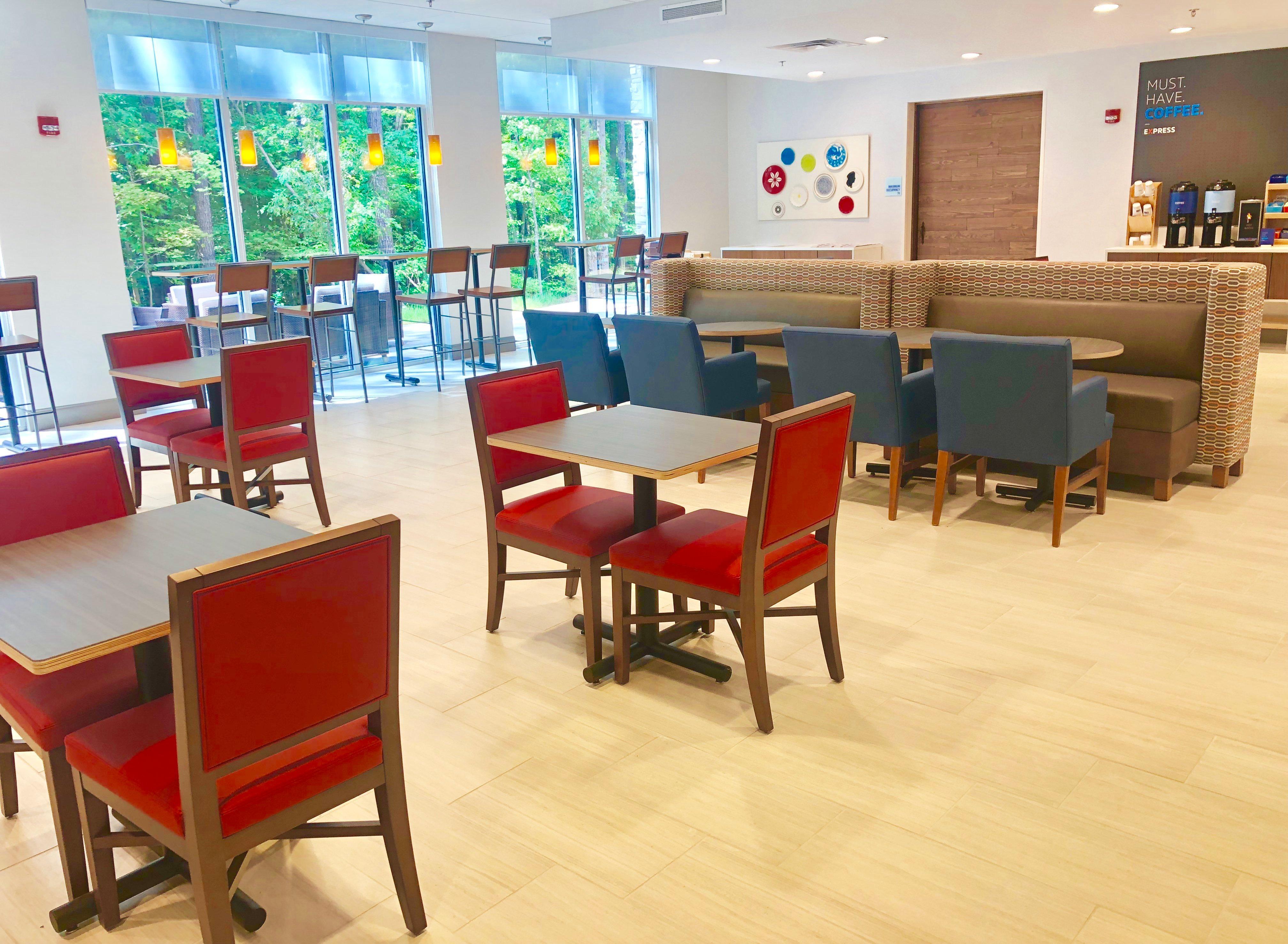 Holiday Inn Express & Suites Raleigh Airport - Brier Creek By Ihg Buitenkant foto