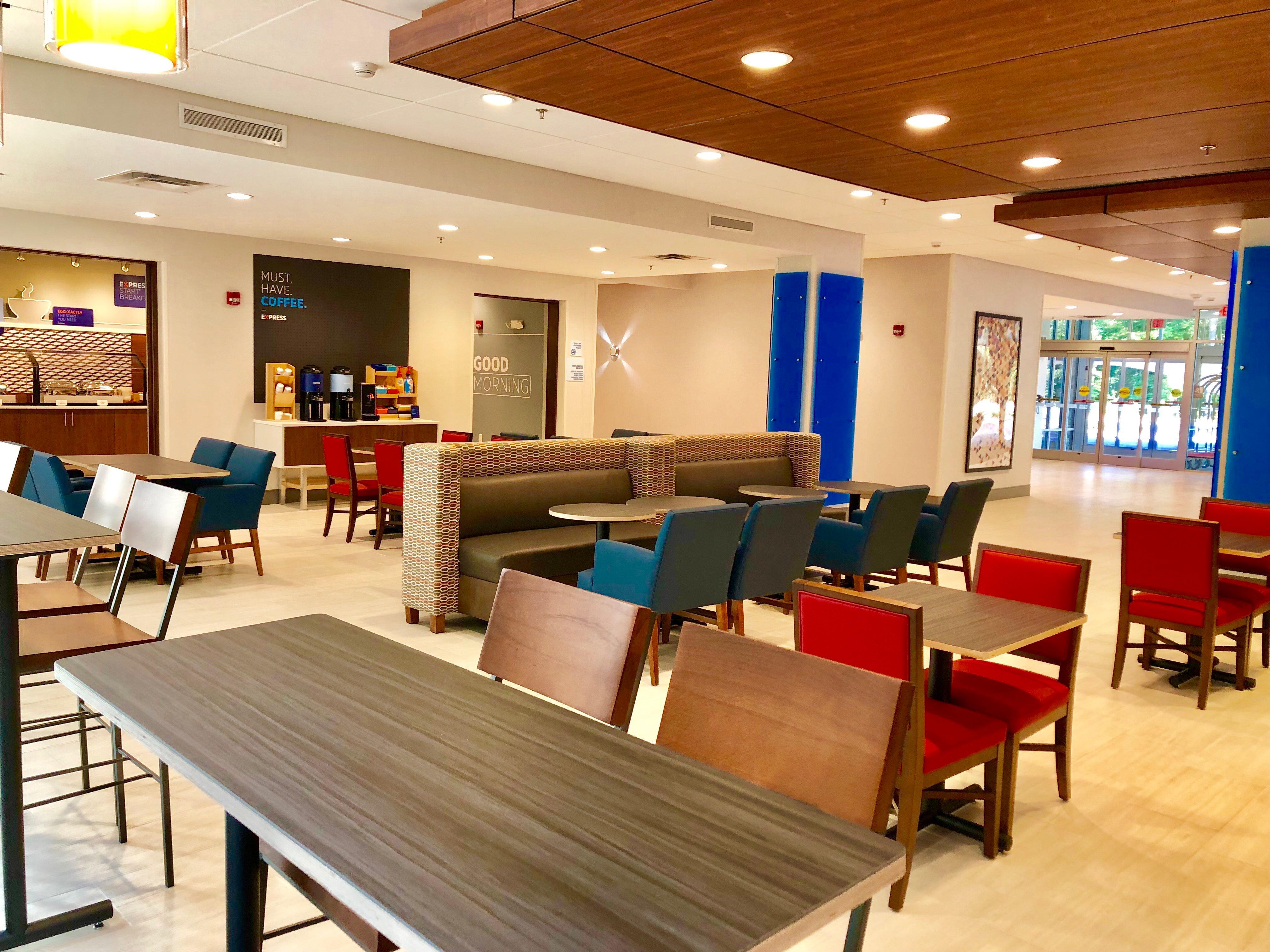 Holiday Inn Express & Suites Raleigh Airport - Brier Creek By Ihg Buitenkant foto